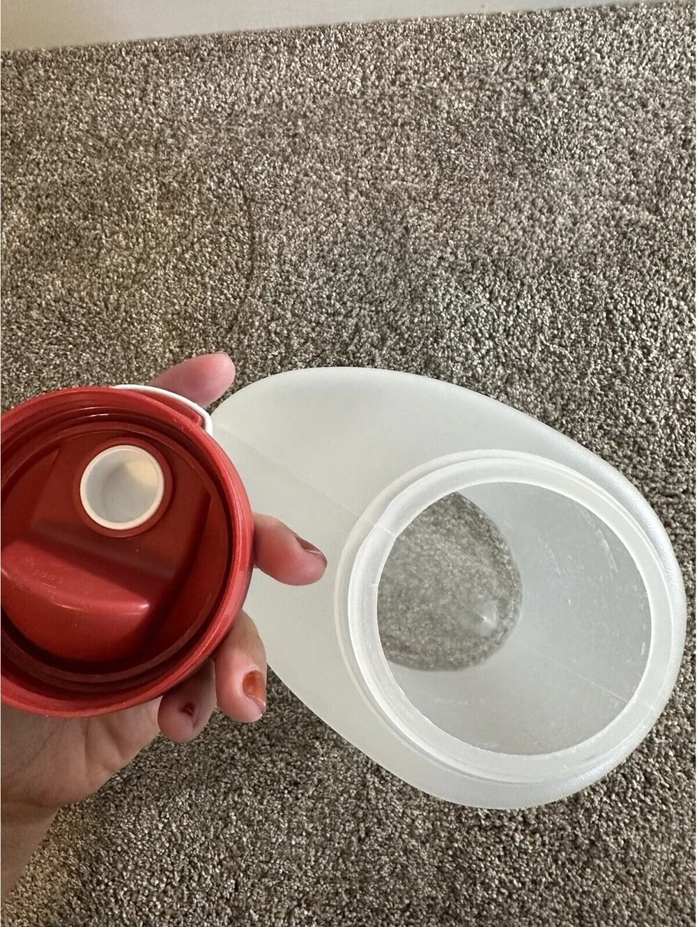 Rubbermaid MixerMate 1-Gallon Pitcher Red Top / White Spout USA Made
